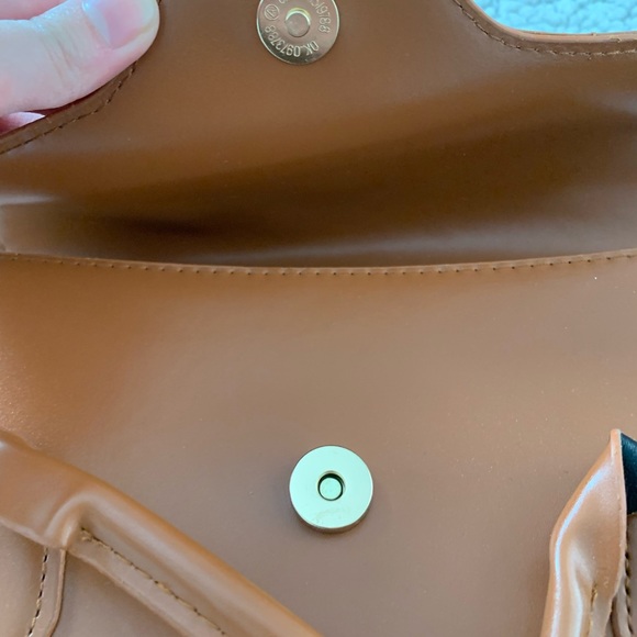 Baguette Shoulder Bag Duo - Picture 10 of 13